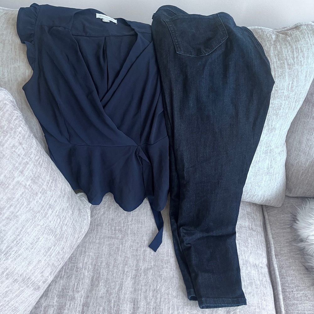 Amazon Dark Blue Women's Skinny Jeans and Navy Blue Faux wrap blouse